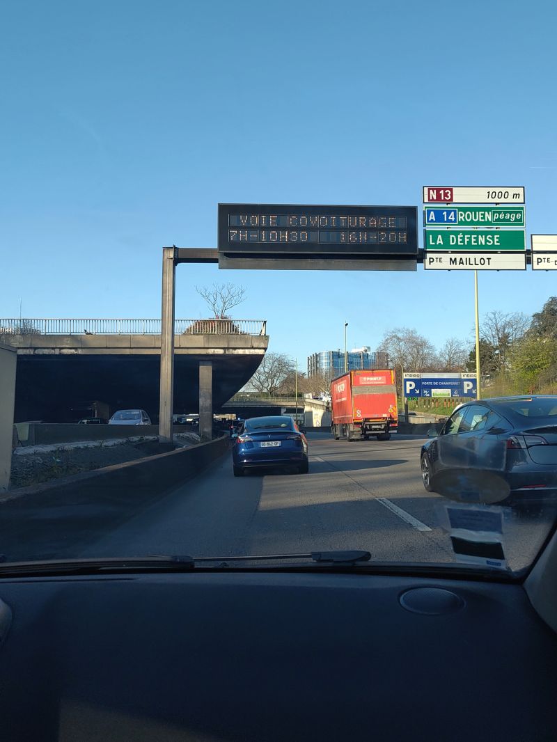 Paris – Versailles en taxi clandestin